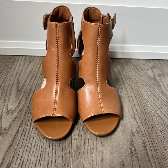 Clarks Deva Heidi Heeled Sandals. Size 8. NWT - Picture 3 of 5